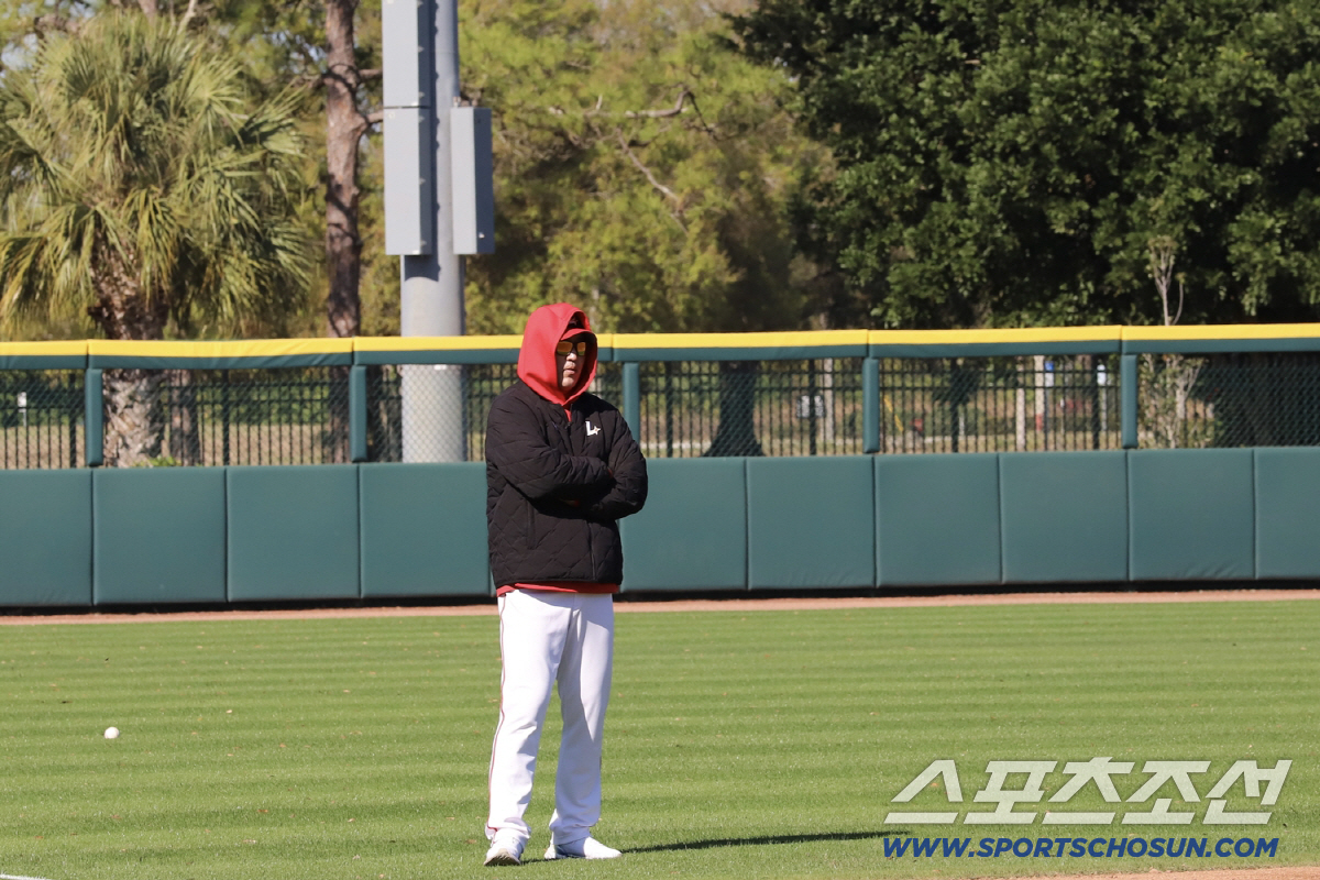 "에레디아 → 최정 → 김재환 → 고명준 → 한유섬" 추락한 홈런 공장 …