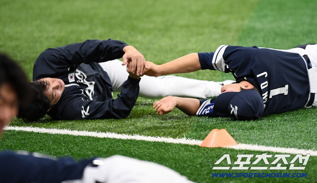 애착인형과 눈물의 이별, "대체자 없다" 대만,일본전 누구? 무거워진 빅…