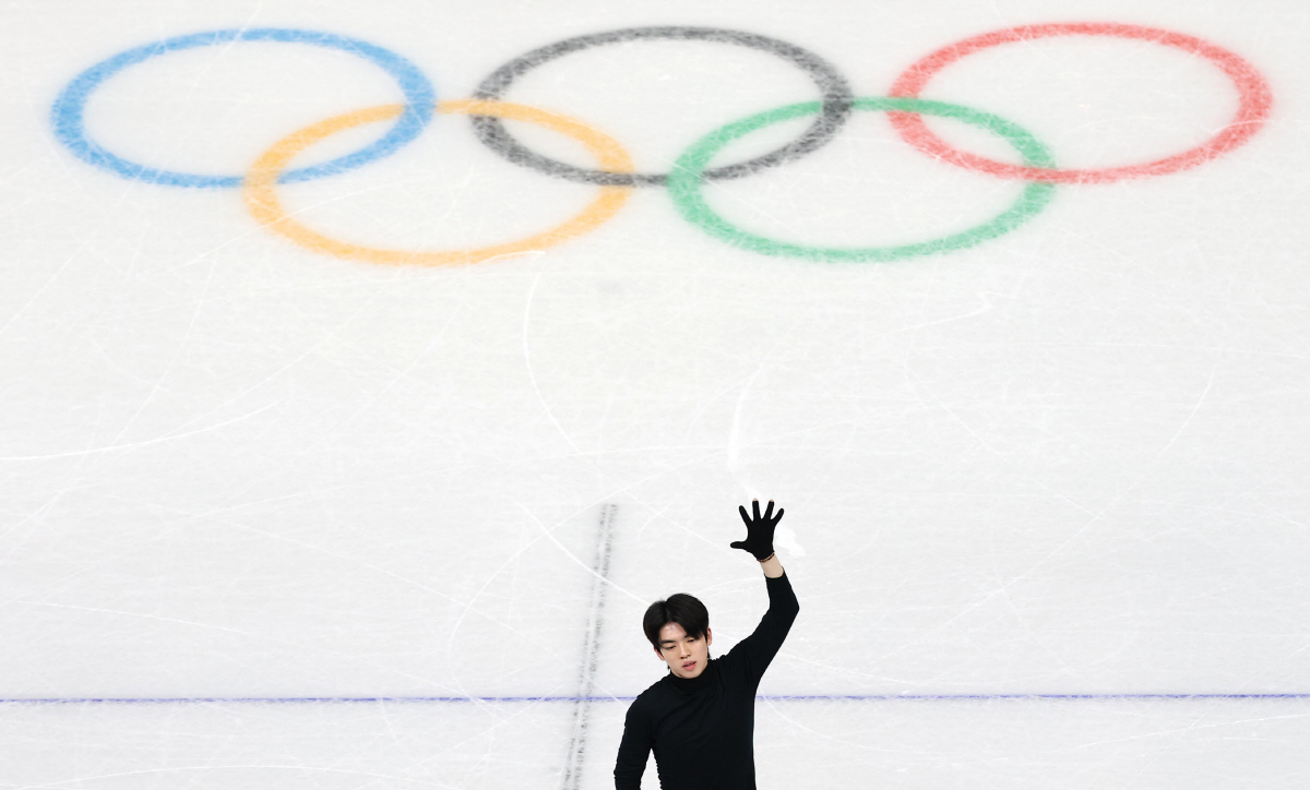 [밀라노 현장]조용했던 이탈리아 공항도 '발칵', 이젠 밀라노 은반 뒤흔…