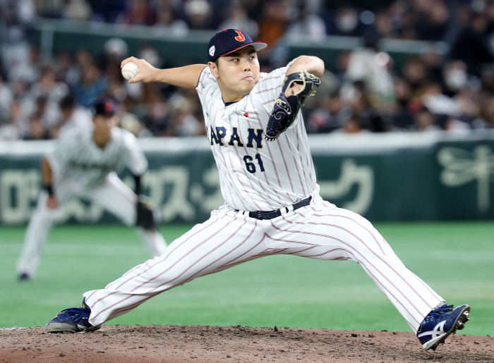 이럴수가…日 WBC 최종명단 발표 하루 만에 부상자 발생, 160㎞ 기대주 국내 합숙 불발 "사퇴 가능성"