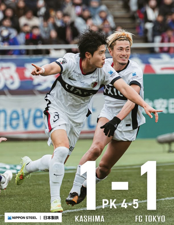 "월드컵이 보인다" 日 정복한 韓 수비수 김태현, J리그 개막전서 '가시마 데뷔골' 폭발+PK 득점도 '쾅'