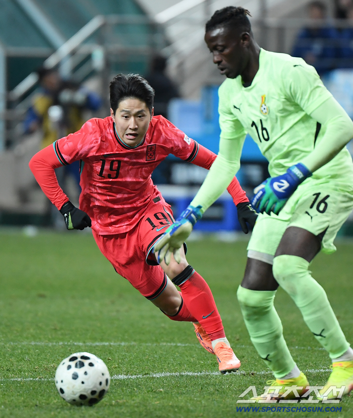 "韓 축구 충격!" '이럴 수가' LEE 황당 대우 폭로…PSG 연봉 공…