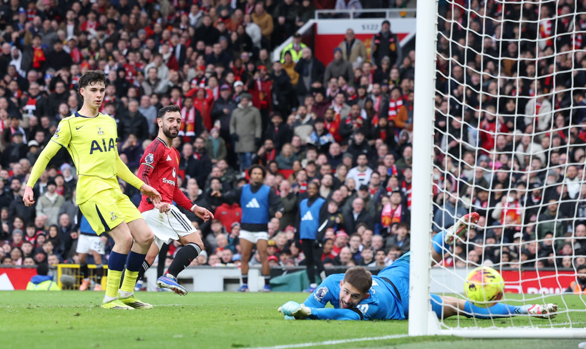 "대충격" '이게 팀이야!' SON 후계자 기강 와르르…로메로, 구단 저…