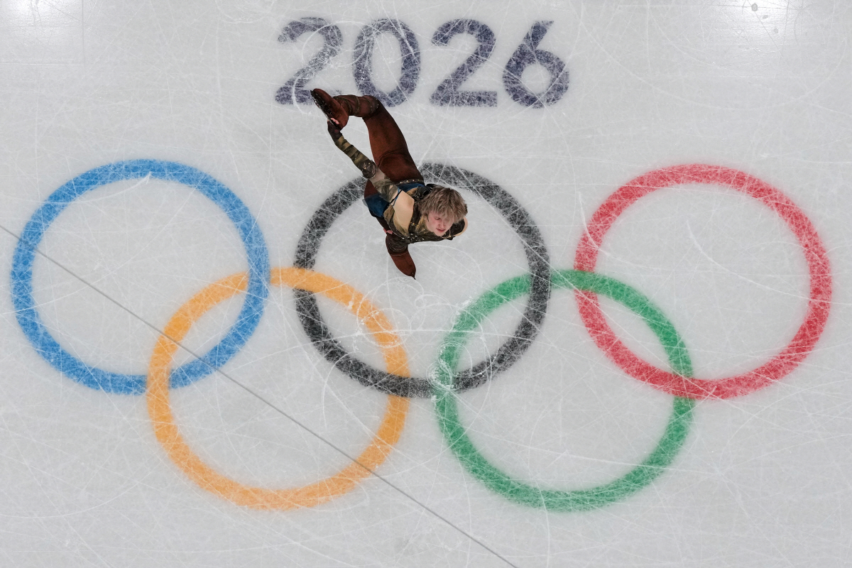 경악! '쿼드 갓' 말리닌이 날았다...50년간 봉인된 '금기의 기술' …