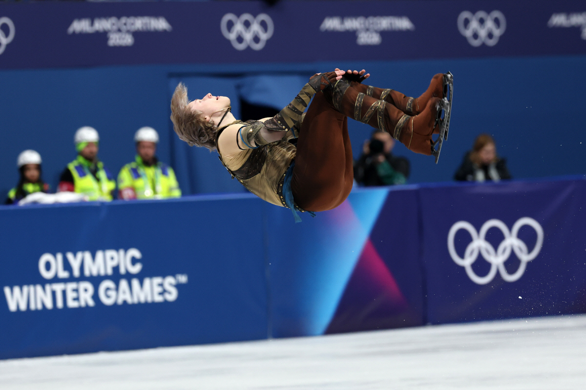 '여심' 홀린 '피겨' 말리닌은 누구? '쿼드킹' 50년 만에 부활한 백…