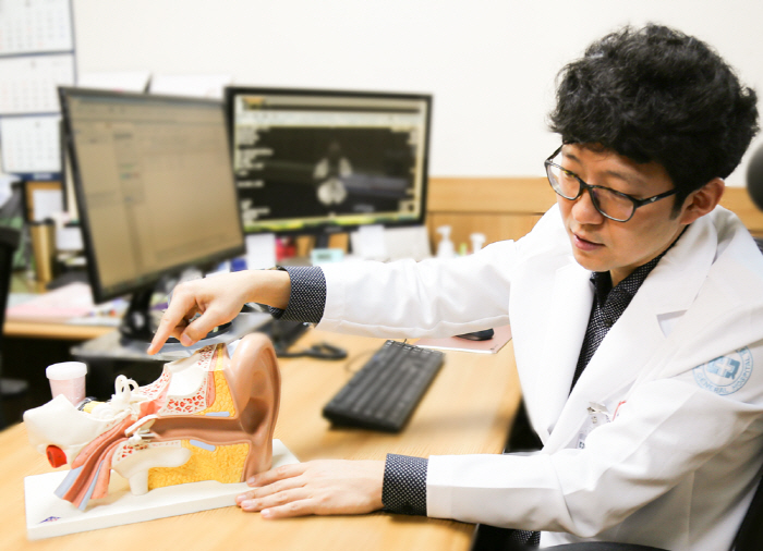 머리 '어질어질', 이석증과 헷갈리는 소뇌경색…어떤 질환이길래?