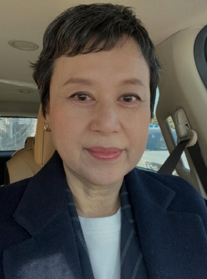 '유방암 투병' 박미선, 드디어 모자 벗고 외출..