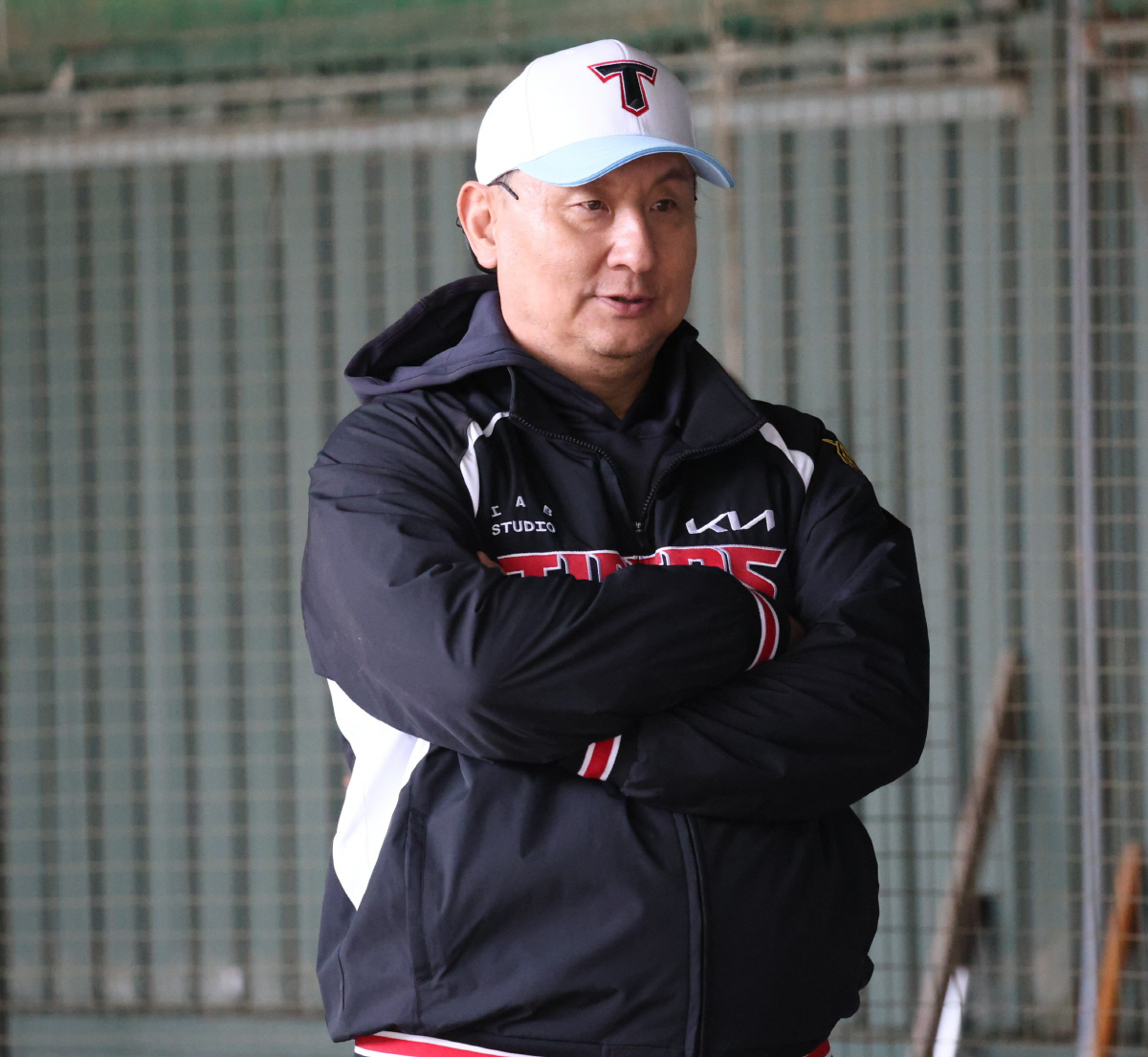 "오타니? 우리 최고 있잖아" KIA 단장, 왜 에이스와 특급 유망주 만…