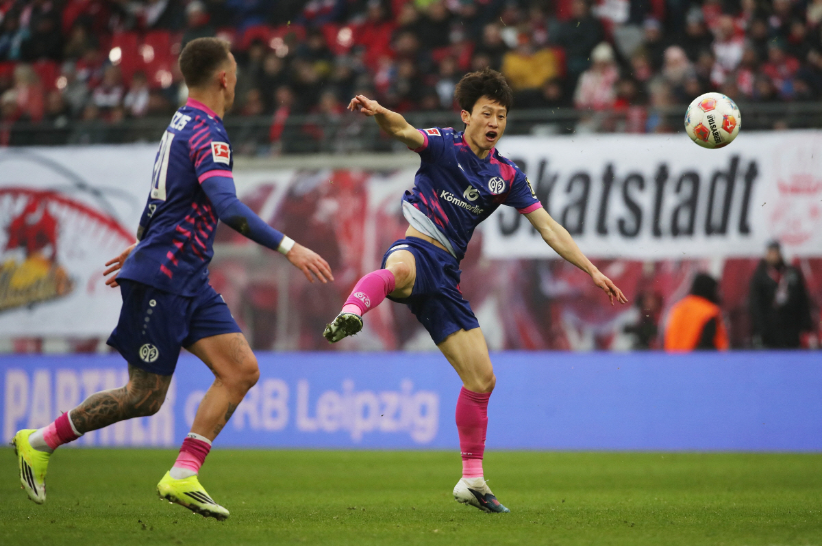 "솔직히 일본 부럽습니다" 日 선수로만 현역 분데스리거 베스트11 가능,…