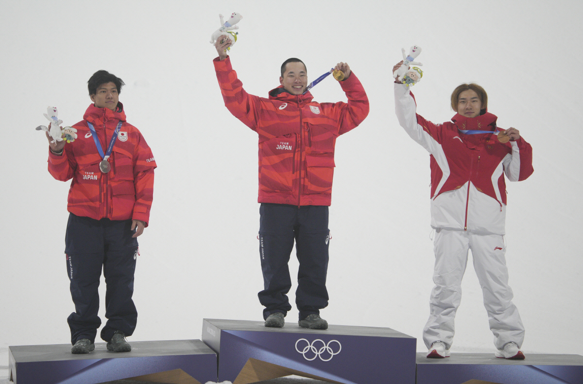 "초대박!" '사상 최강의 일본' 日 폭발적 메달 레이스…벌써 금은동 획…