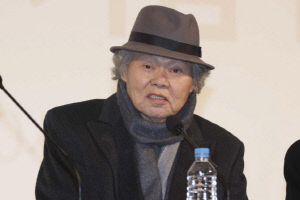 정진우 감독, 오늘(8일) 별세…낙상사고 치료 중 코로나19 감염