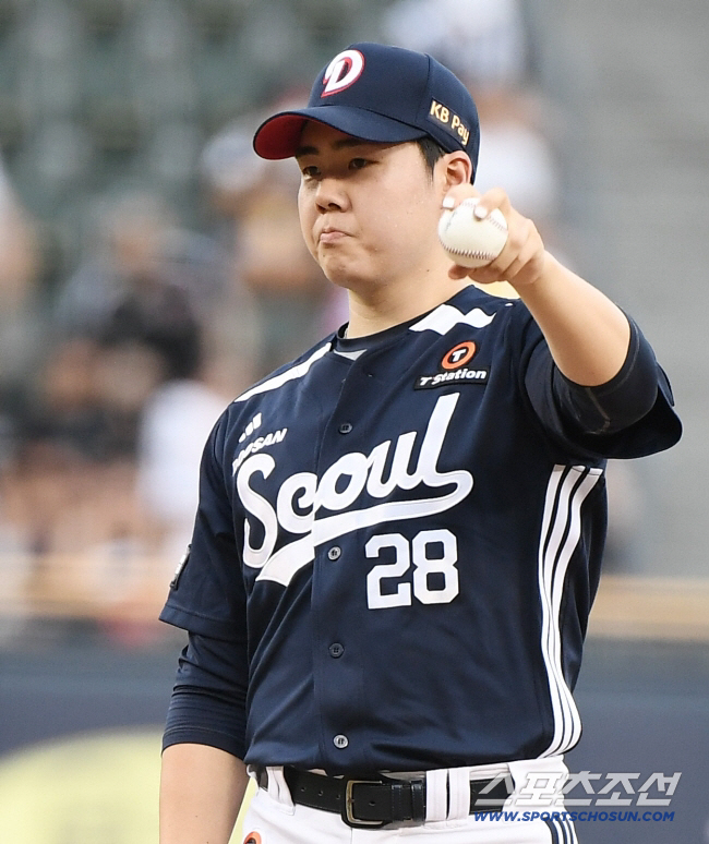 야구가 뭐라고, 소변에 손가락 담궜었다...미래 좌완 에이스 왜 네일샵 …