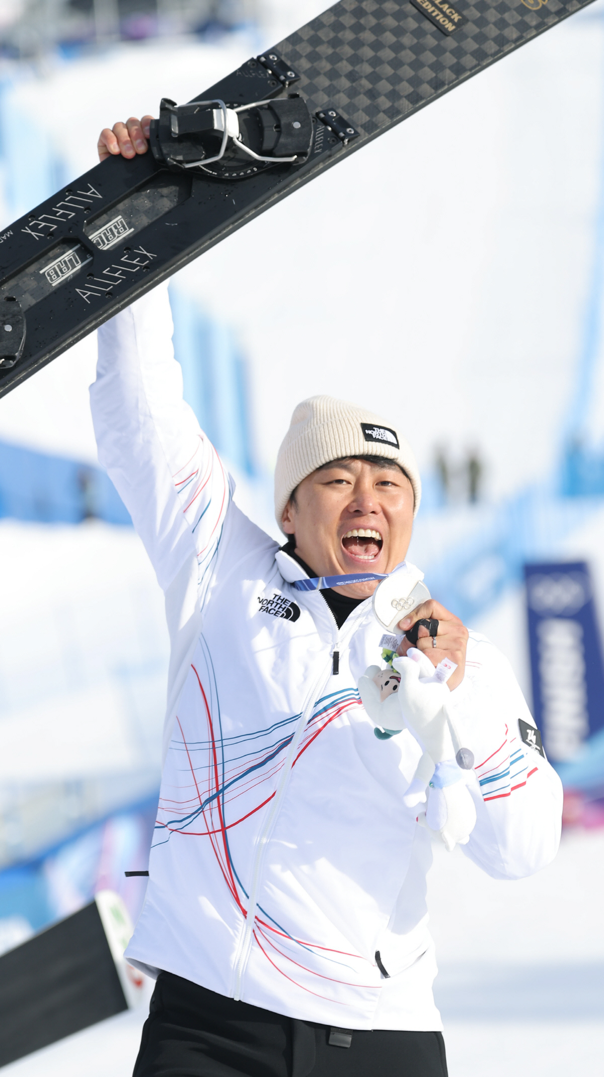 "은메달 따는 순간, 와이프 생각..." '불굴의 사랑꾼 보더' 김상겸,…