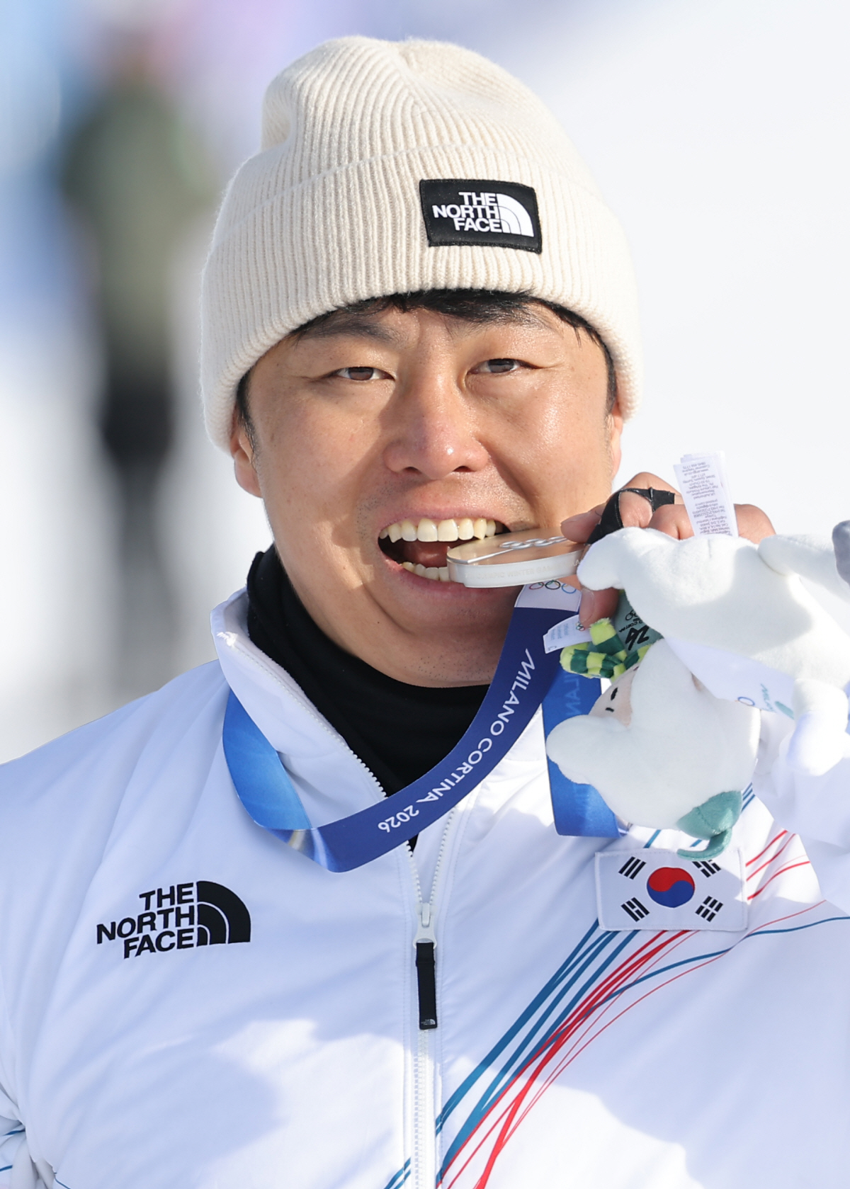 "은메달 따는 순간, 와이프 생각..." '불굴의 사랑꾼 보더' 김상겸,…