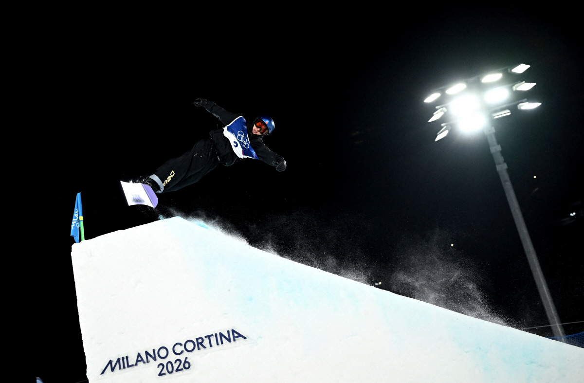 "부상 참고 뛰던 내 아들…" 엄마와 아들 끝내 '눈물바다' 감동의 현장…