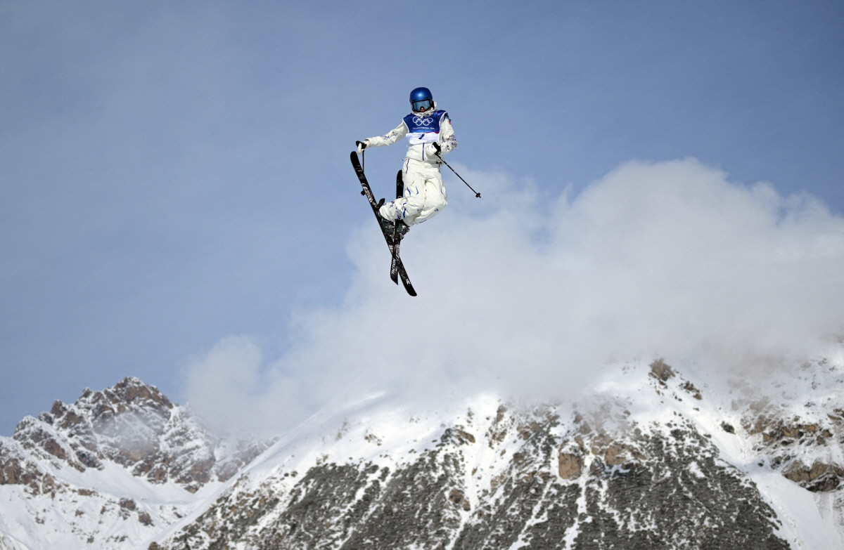 "사리사욕 때문에 올림픽 출전" 최악의 중국 여론 대반전, 1200억 쓸…