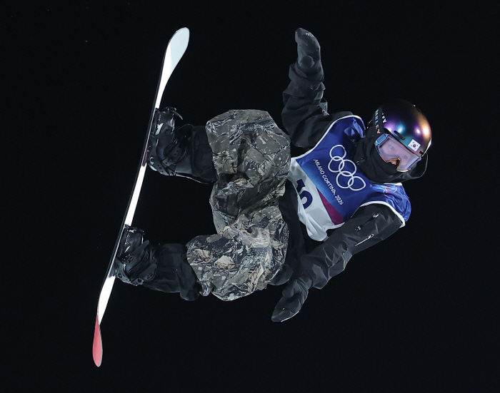 [밀라노 LIVE]중국도, 일본도 제쳤다! '韓 설상 역사' 새롭게 쓰인다...두 번째 메달 후보 '18세 스노보더' 유승은, 예선 4위→결선 진출