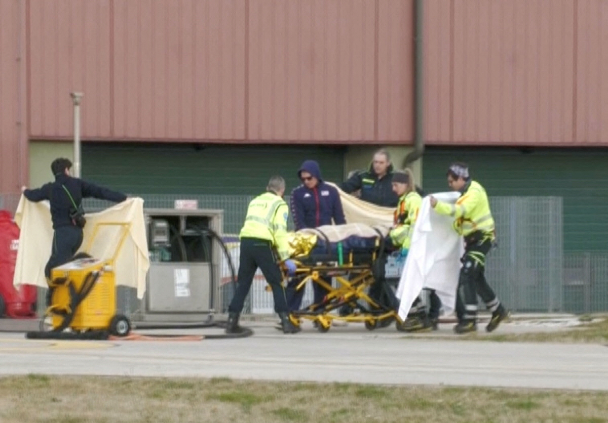 "동화같은 엔딩 아닌 눈물의 수술" '헬기 이송' 린지 본, 왼쪽 다리 …