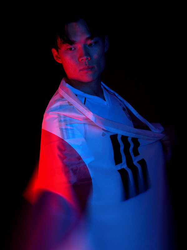 "韓 공격수 위상 드높였다" '환상 데뷔골' 오현규-'환상 AS' 황의조…