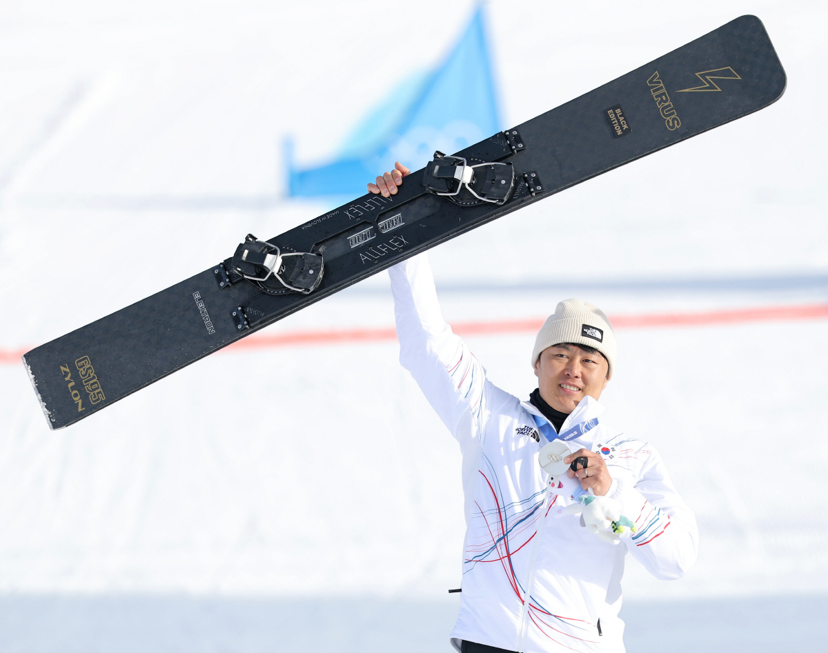 [밀라노 스토리]느릴지언정 포기하지 않는다...'거북이 스노보더' 김상겸…