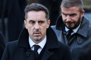 '4연승 매직' 캐릭, 대행 꼬리표 진짜 떼나…게리 네빌 