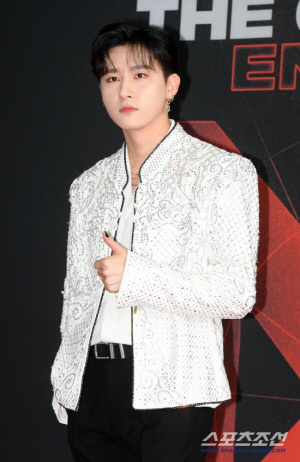 [공식]콘서트서 삭발하고…몬스타엑스 아이엠, 오늘(9일) 입대