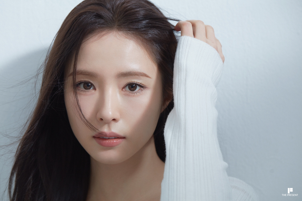 [SC인터뷰] "박정민 눈빛에 철렁, 신발 세계관에 눈물"…신세경, '휴…