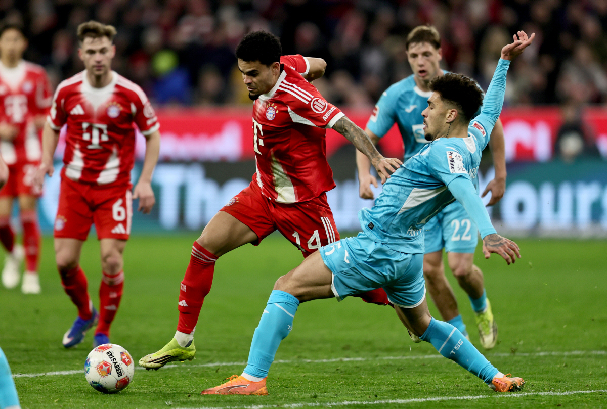 "대충격!" '괴물수비수' KIM, 명단 완전 OUT…콤파니 '공식입장'…