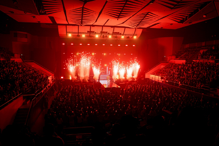 원위, 25곡 올라이브 압도…'실력파 밴드' 진가 터졌다