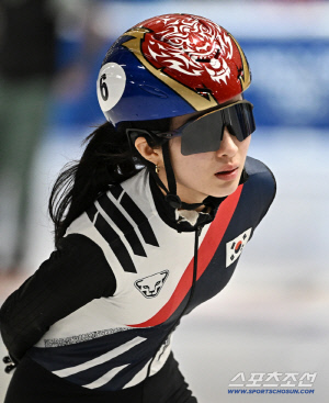 [밀라노 LIVE]'괴물' 캐나다-'나쁜 손' 중국 비상! 