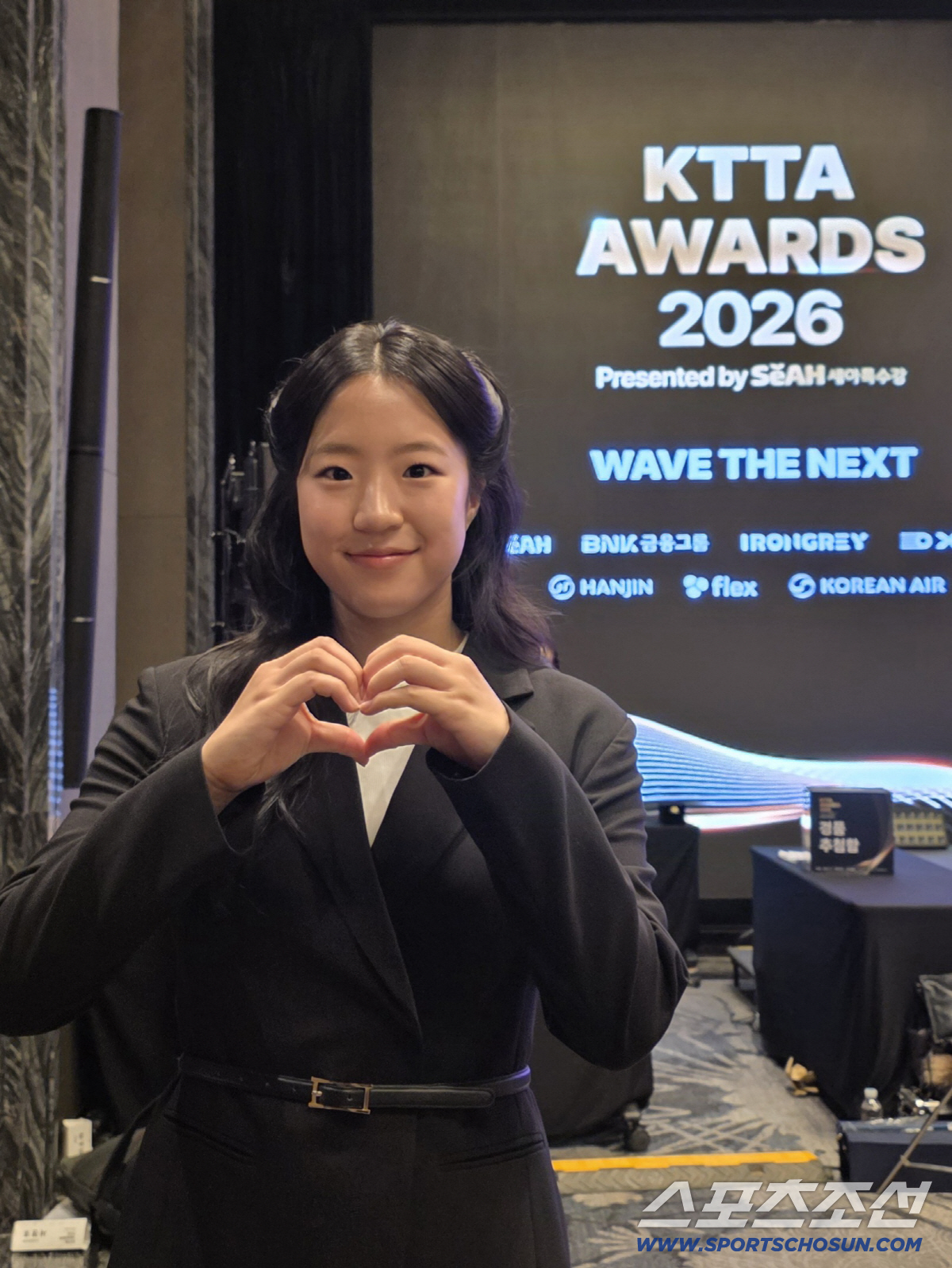 "어린 후배들 나보다 더 나은 환경에서 꿈 펼치길" '기부천사' 신유빈,…