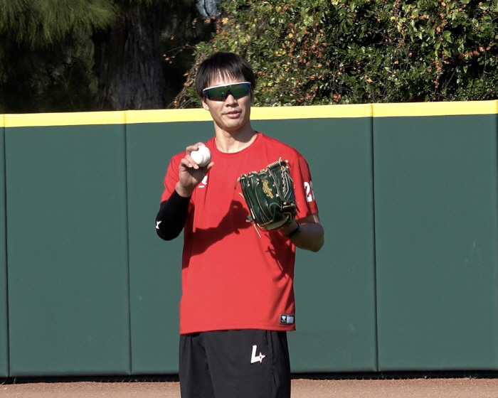 "예상보다 더 좋다" 아쿼 대박나나? 이런 선수가 한국에 왜 왔을까