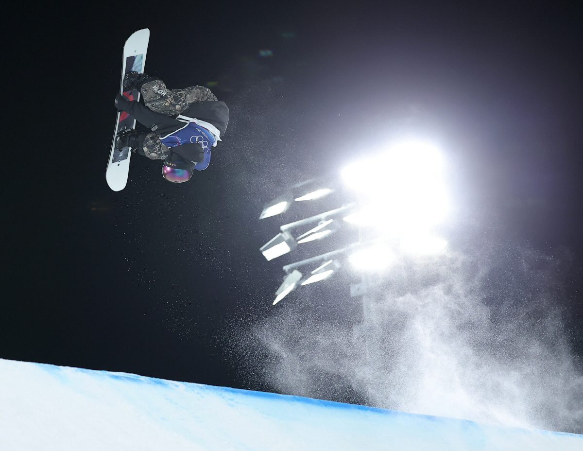 [밀라노 LIVE]'시련 끝에 활짝 핀 꽃' 선수 포기 고민했던 18세 …