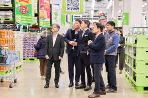 정용진 신세계그룹 회장이 설 명절 앞두고 찾은 매장은?