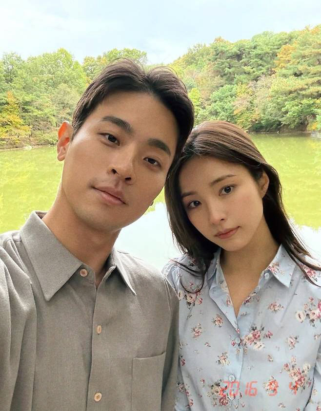 박정민, 오로지 ♥신세경만 보고 직진했다더니…꿀 떨어지는 '휴민트' 미공…