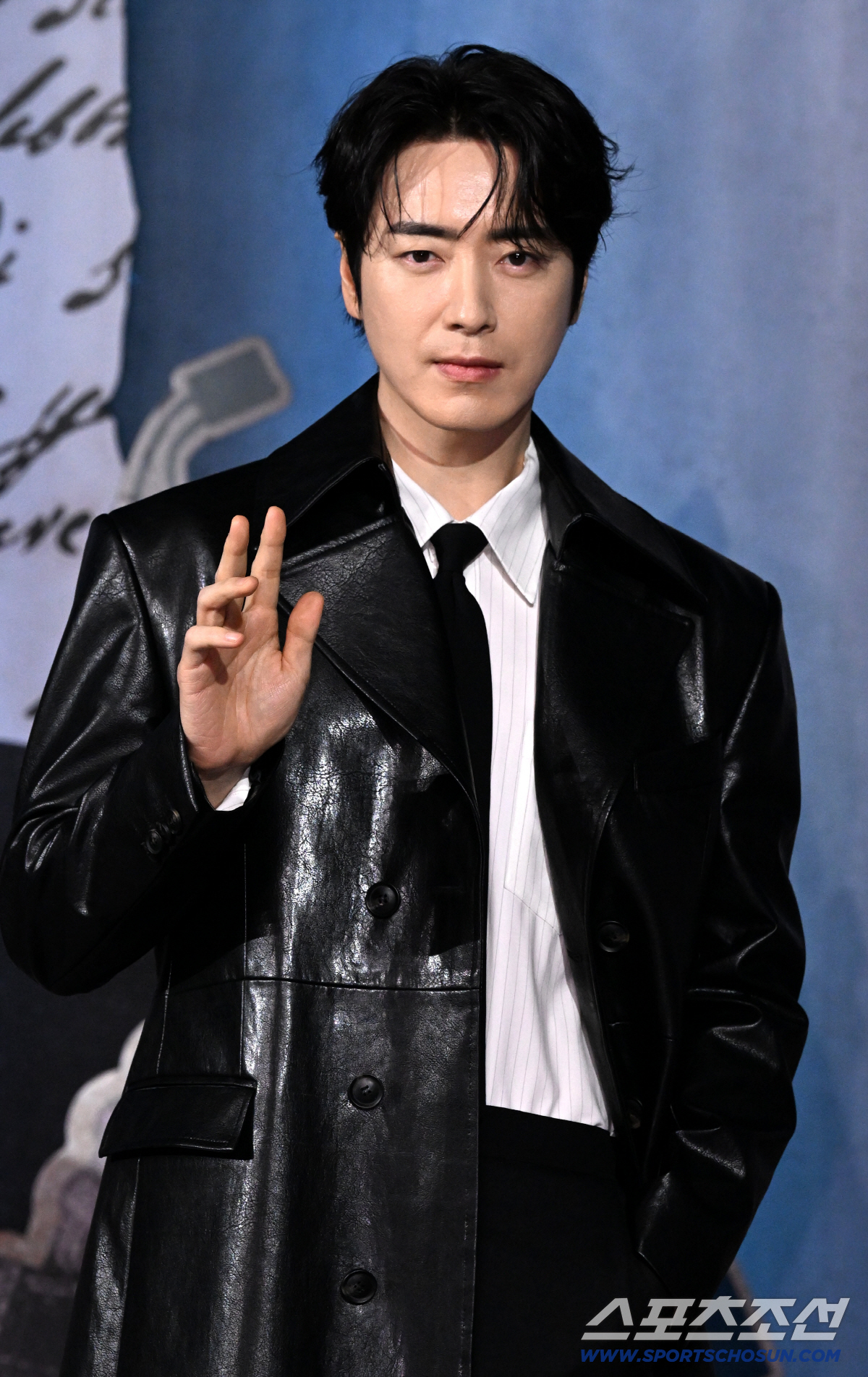 [SC현장] 신혜선이 탄 욕망의 전차, 뒤를 쫓는 이준혁..'레이디 두아…