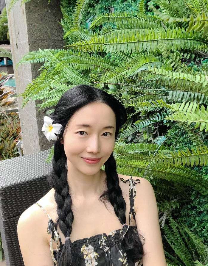 이정현, ♥의사 남편+두 딸과 럭셔리 해외 출장 "촬영 따라온 가족들"