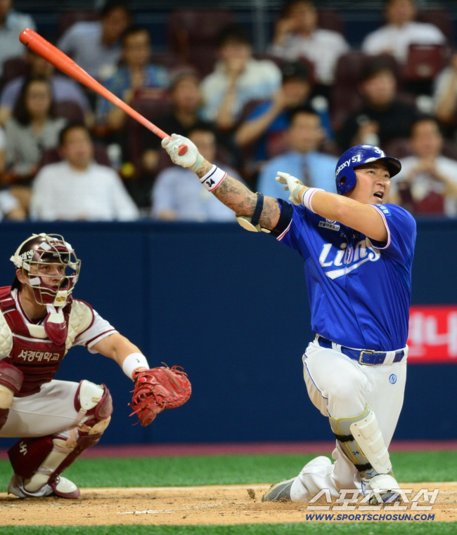 3000안타 대전쟁! 거리는 손아섭-실력은 최형우-속도는 김현수...3년…