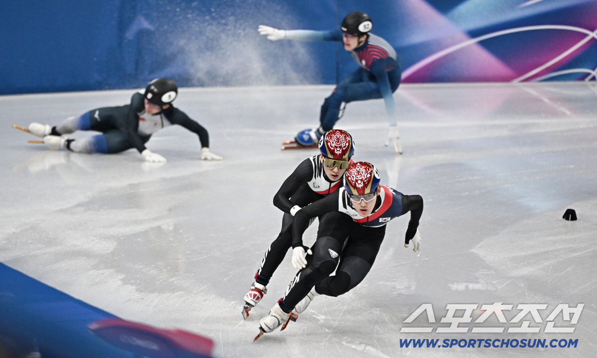 [밀라노 LIVE]'미국 충돌 폭탄'에 당했다! 韓 쇼트트랙 혼성계주, …