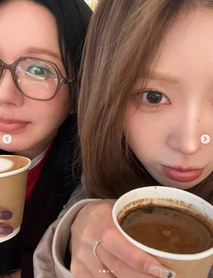 '故 최진실 절친' 엄정화, 딸 최준희 챙겼다..이태원서 오붓 데이트 "엄탱씨♥"