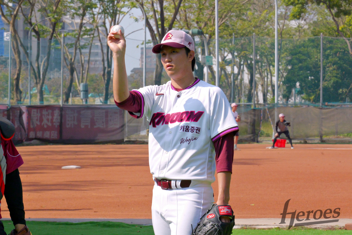 놀러간 게 아니었다..."하프피칭 하고 오는 게 목표" 안우진, 벌써 불…