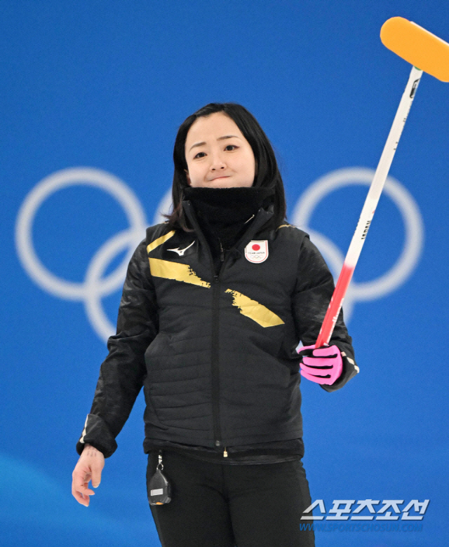 "누구신지?" '임은수-신지아 미모에 열광하더니' 日, '원조 요정'의 …