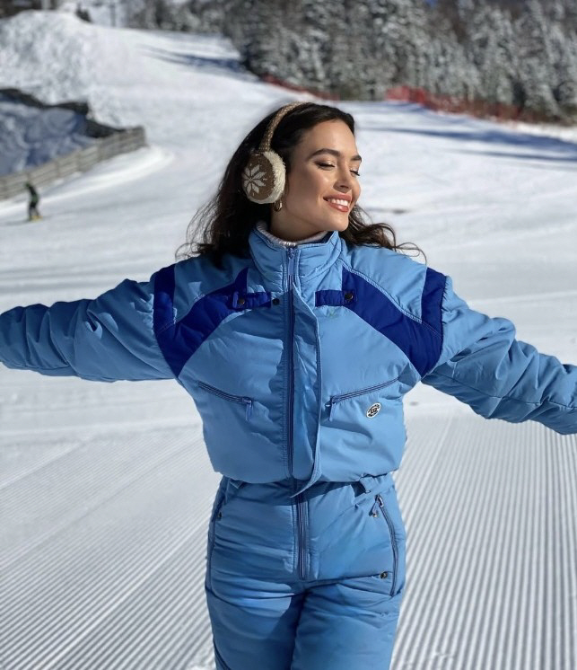 '伊 설원에 엄청난 미인 등장' .. 유럽 축구 여신이 밀라노-코르티나올…