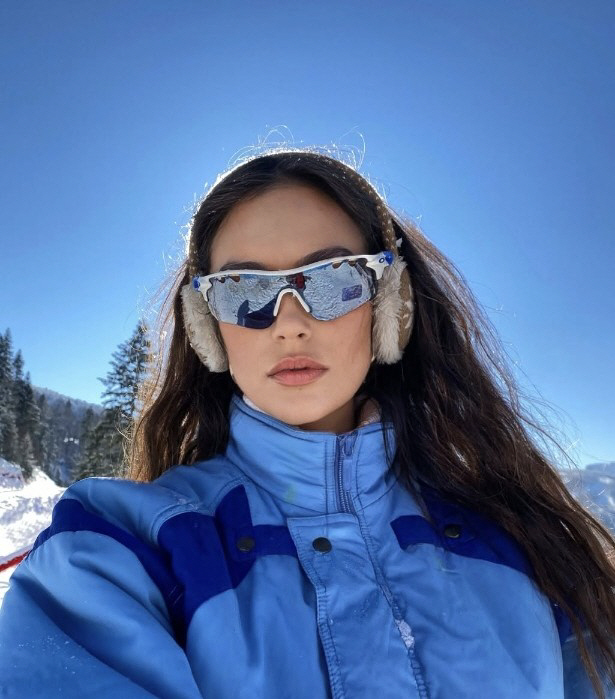 '伊 설원에 엄청난 미인 등장' .. 유럽 축구 여신이 밀라노-코르티나올…