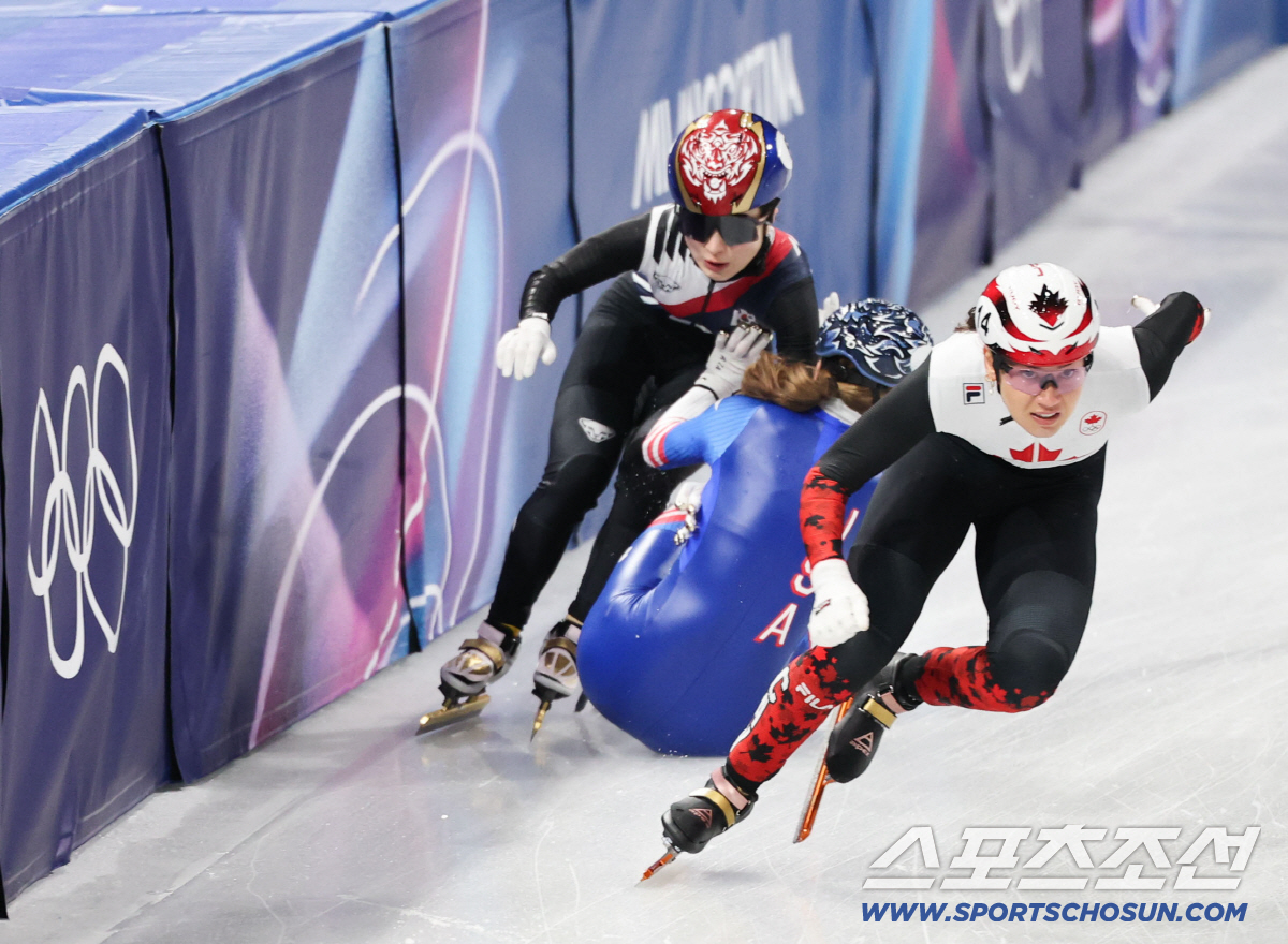 충격 또 충격! "한국에게 무릎 꿇고 빌어라" 대국민 사과 요청까지...…