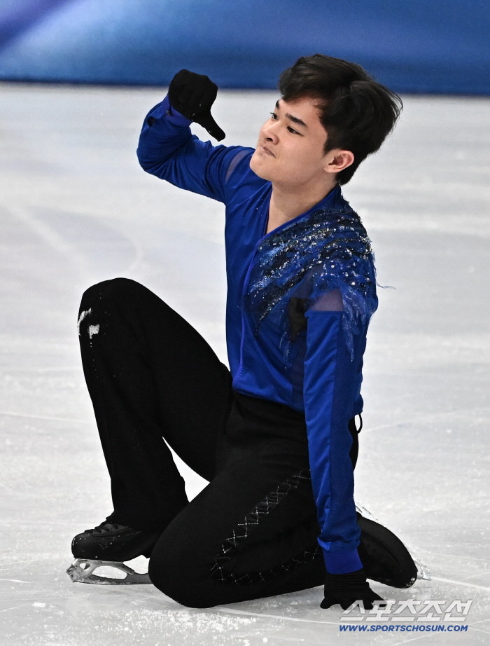 [밀라노 LIVE]드디어 올림픽 무대 밟은 소년, 김현겸은 은반을 즐긴다...