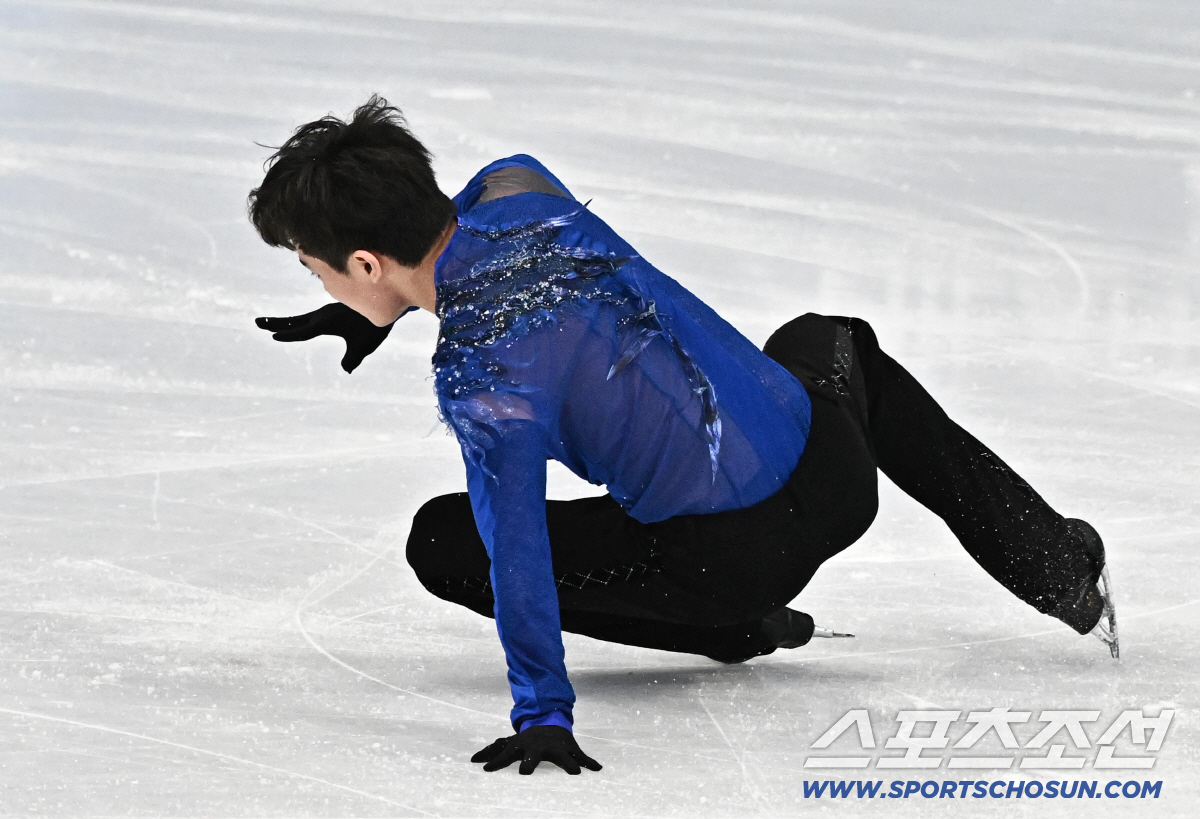 [밀라노 LIVE]드디어 올림픽 무대 밟은 소년, 김현겸은 은반을 즐긴다…