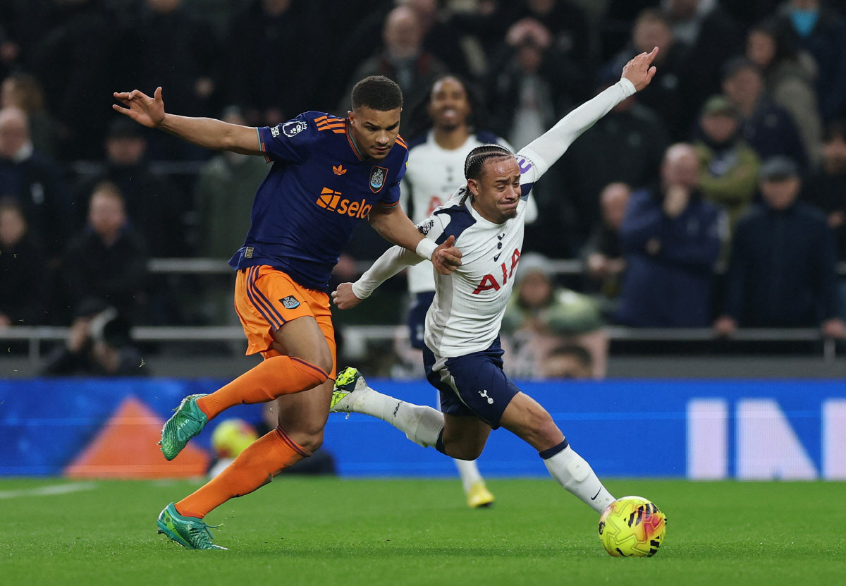 "이게 팀이야!" 야유 폭발, 토트넘 강등권 추락→불명예 역사 위기…'2…