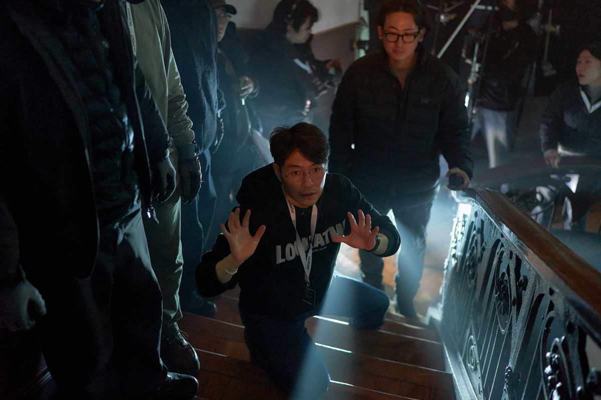 [공식] "두쫀쿠보다 쫀득한 첩보 액션"…'휴민트', 5일 연속 전체 예…