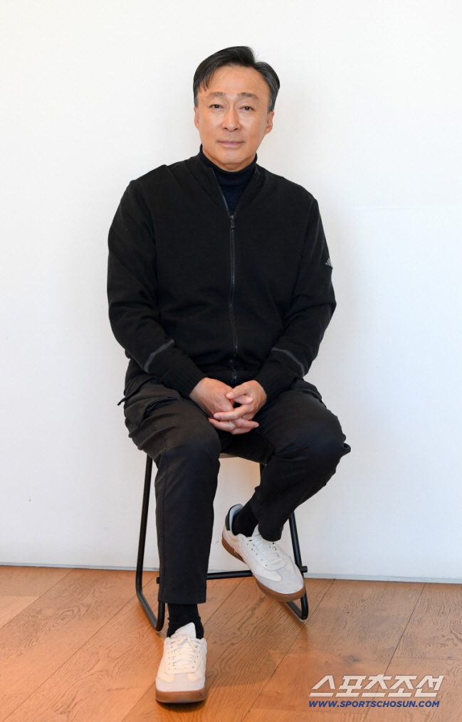 [SC줌人] 청룡 휩쓴 이성민, 예능판도 접수…‘풍향고2’→‘미우새’ 장…